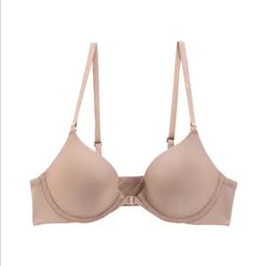 Sexy seamless front-closure push-up bra for women, lightweight wireless comfort support.