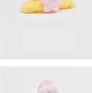 Plush star hair claw clip detail shot, cute fuzzy hair accessory for women in autumn and winter.