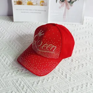 Cappellino da baseball rosso con strass corona Queen, cappello visiera moda casual.