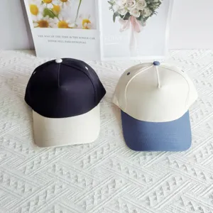 Two-tone 5-panel cotton baseball cap detail view casual sun hat streetwear adjustable snapback