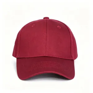 Casquette de baseball en coton bordeaux, visuel de détail chapeau soleil haut rigide logo.