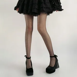 Collant nero trasparente ultra sottile con strass brillanti dettaglio della gamba.