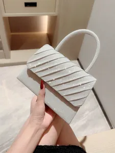 Elegant sparkling evening handbag with pleated design and sturdy handle for women parties.