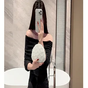 Elegante bolso de noche de perlas para mujer, cartera de mano con cuentas para fiesta.