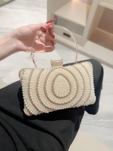 Élégante pochette de soirée perles strass avec poignée en métal pour femmes et mariages.