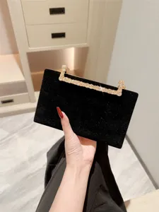 Schwarze Samt Abendtasche Clutch mit glitzernden Strass Gold Metall Griff für Damen Hochzeit.
