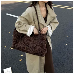 Large capacity leopard print tote bag for women casual shoulder handbag commute daily style