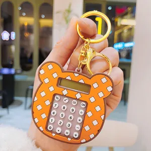 Llavero calculadora de oso lindo calculadora mini portátil colgante de mochila escolar