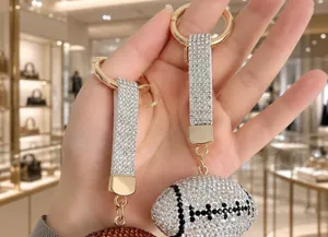 Porte-clés ballon de football en strass étincelant, pendentif de sac de luxe et accessoire élégant.