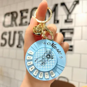 Mini electronic piano keychain decompression music rhythm toy cute bag pendant for kids.