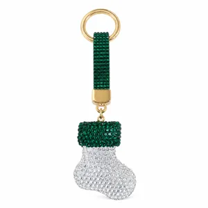 Portachiavi con calza di Natale in strass, elegante ciondolo luccicante per borsa festiva.