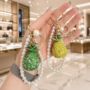 Luxury Alloy Rhinestone Pineapple Keychain With Artificial Pearl Wristlet Strap Cute Fashion Fruit Bag Charm Hanging Pendant For Women Gifts