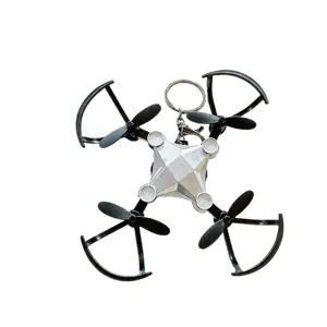 Portachiavi mini drone creativo quadricottero pieghevole ciondolo in metallo per zaino