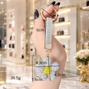 Rhinestone sunflower keychain luxury bling crystal daisy bag charm exquisite pendant