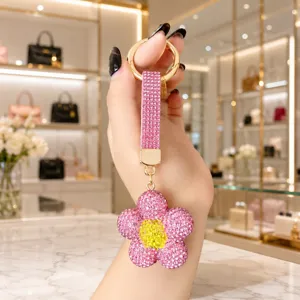 Sparkling rhinestone flower keychain, crystal daisy bag charm for women luxury accessories