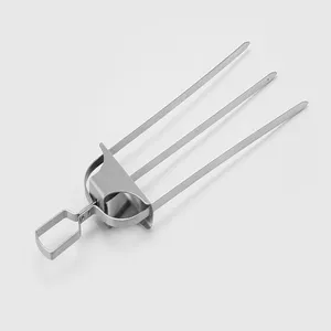 Forchetta per girarrosto in acciaio inox barbecue all'aperto spiedo carne tre punte utensile