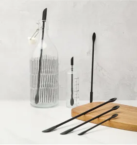 Mini set di spatole in silicone a doppia estremità raschietto per vasetti nero