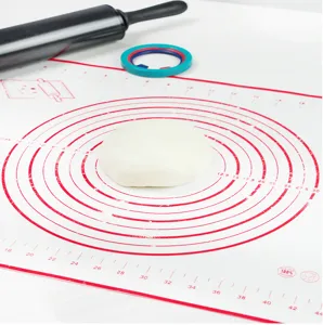 Tapis de pétrissage en silicone épaissi avec échelles de mesure claires pour pâtisserie.