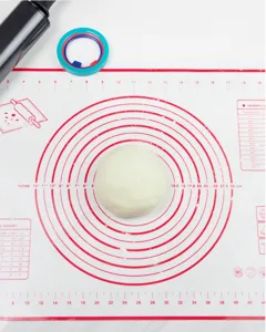 Tapis de pétrissage en silicone antiadhésif épaissi avec graduations et tables de cuisson.