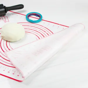 Tapis de pétrissage en silicone antiadhésif épaissi avec échelle pour la pâtisserie.