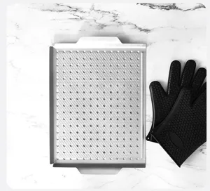 1.2mm thick non-stick square teppanyaki grill pan with heat-resistant gloves for outdoor camping.