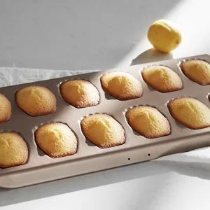 12-Cavity Madeleine Baking Pan Non-Stick Carbon Steel Shell Cake Mold for Home Kitchen