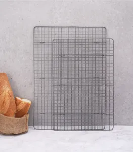 Grille de refroidissement en fil d'acier inoxydable pour patisserie et pain de cuisine.