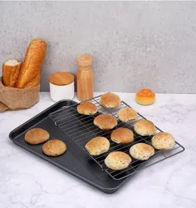 Set di teglia da forno rettangolare antiaderente e griglia di raffreddamento utile.