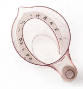 Transparenter Messbecher aus Kunststoff mit Skala zum Backen, Fassungsvermögen 250ml.