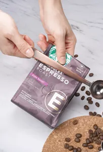 Cuillère à café en acier inoxydable avec pince, doseur rose gold pour grains de café.