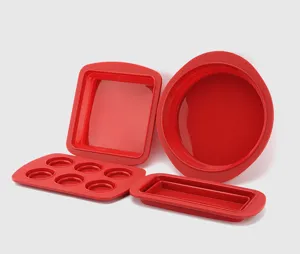 Rote Silikon Backformen Set, antihaftbeschichtete flexible Kuchenform und Muffinform.