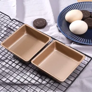 Set di 2 teglie da forno quadrate antiaderenti, stampi dorati per pane e torte in acciaio.