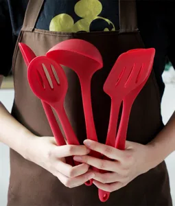 Red silicone kitchen utensils set 5 pieces nonstick cookware spatulas kitchen tools detail view