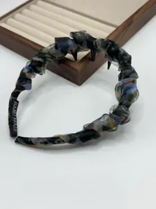 Stylish women anti-slip fabric wrapped hair band elegant daily wear hair hoop accessory
