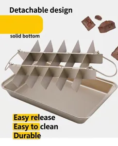 Αντικολλητικό ταψί για brownies με αποσπώμενο διαχωριστικό και συμπαγή βάση για εύκολο ψήσιμο.