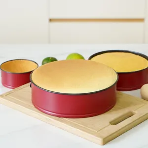 Red 10 inch springform cake pan round nonstick carbon steel baking pan set for home.
