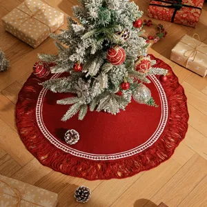 Jupe de sapin de Noel en tricot rouge avec franges en dentelle pour decoration festive maison