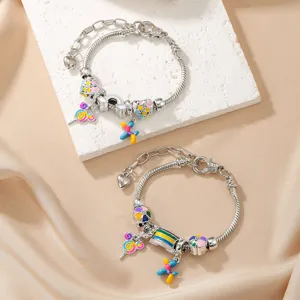 Kinderen kleurrijke bedel armband set, DIY regenboog lolly en hond hanger sieraden.