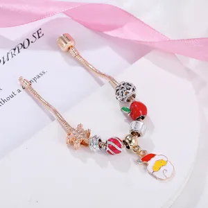 Bracelet de charms de Noël avec perles de Père Noël et beaux flocons pour la mode féminine.