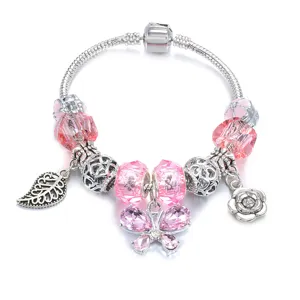 Bracelet à charms en argent avec perles de cristal rose, pendentif papillon et feuille