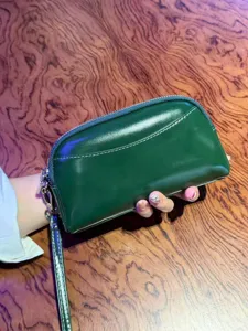 Green genuine leather women clutch wallet, minimalist long wristlet bag for daily use.