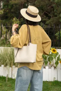Sac cabas femme en cuir veritable, sac a main epaule pour bureau, grande capacite chic.