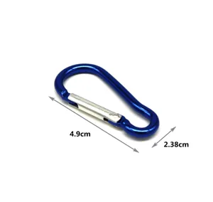 Gedetailleerd overzicht met de afmetingen van de blauwe aluminium karabijnhaak voor buitenactiviteiten.