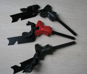 Outdoor survival vuurstarterset met vlinderhandvat, vuursteen en multifunctionele schraper.