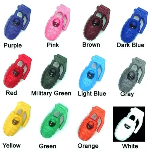 Vue détaillée de bloque-cordons en plastique colorés en forme de grenade et boucles.