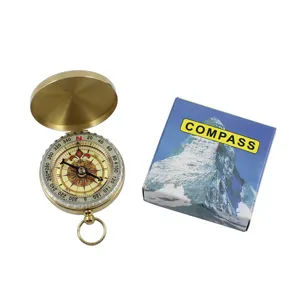 Boussole de poche en laiton avec couvercle et boîte pour la randonnée et la navigation.
