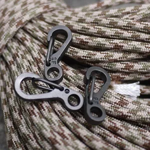 Mini Mosquetón de Resorte de Aleación de Aluminio Ligero Clip Rápido Llavero Acampada al Aire Libre Anillo de Llaves Herramienta EDC