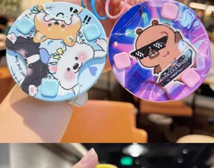 Kreativer Mini Tanzkonsolen Schlüsselanhänger süßes Cartoon Design lustiges Taschenspielzeug.