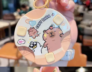 Süßer Cartoon Capybara Mini Spielkonsole Schlüsselanhänger Rucksack Anhänger Spielzeug