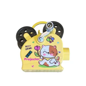 Retro miniatuur filmprojector sleutelhanger schattige cartoon kat rugzak hanger speelgoed